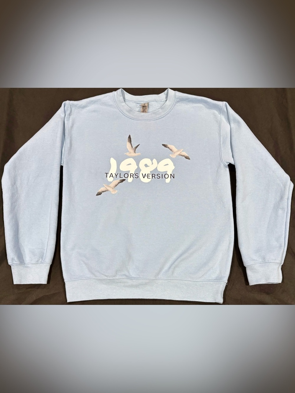 Taylor Swift 1989 Taylor’s Version Crewneck Sweatshirt Blue Gildan Adult M